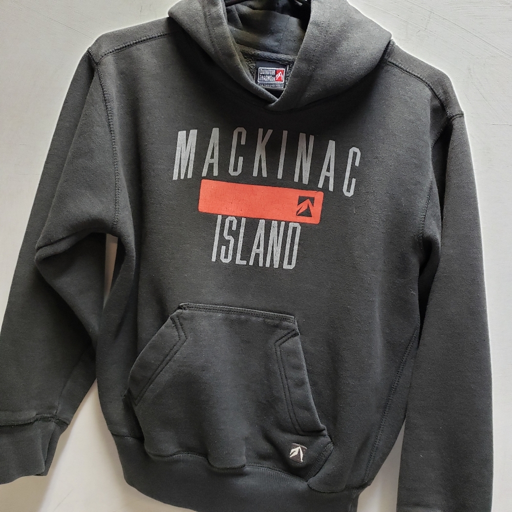 Mackinac Island Michigan kids large grey hoodie sweatshirt Outfitter Trading Co